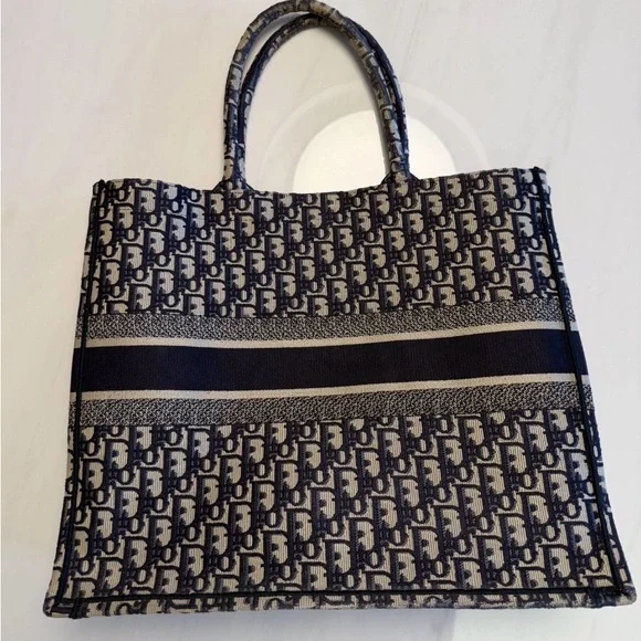 Dior Navy Monogram Tote Bag - Picture 3 of 15
